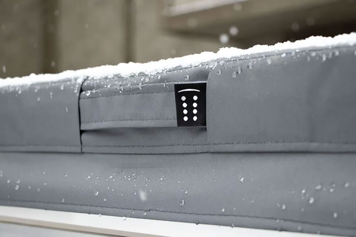 hot tub snow weight