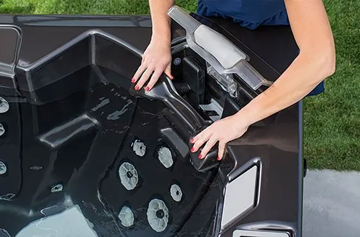 Putting a JetPak in a spa